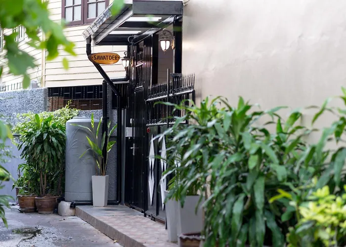 Sawatdee The Original Hostel *