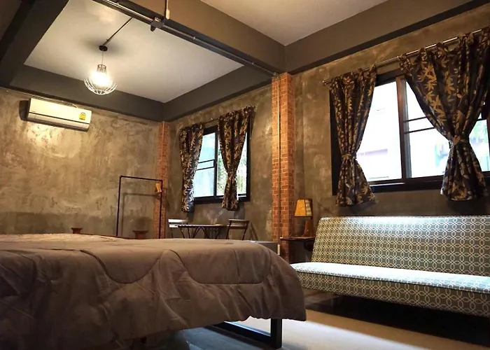 Sawatdee The Original Hostel *